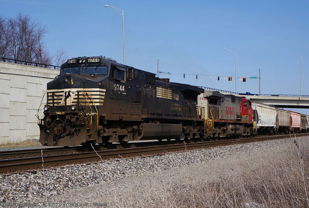 NS 9744